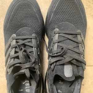 Adidas Ultraboost in Black, womens 9.5; good condition; great running shoe